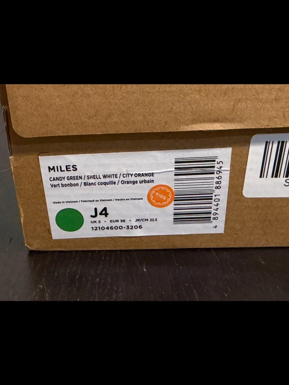 Native Miles Shoes Candy Green/City Orange/Shell White Big Kids US J4/EU 36